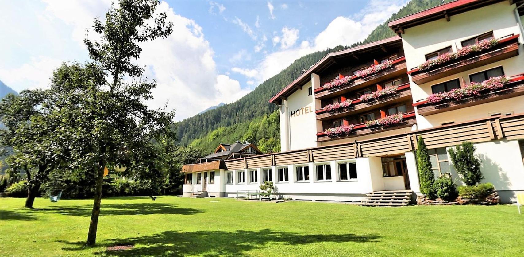 Hotel Kajetansbruecke فوندس المظهر الخارجي الصورة